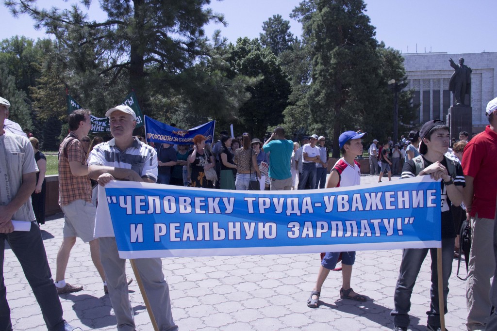 miting-profsoyuzov-v-Bishkeke_12-1024x683