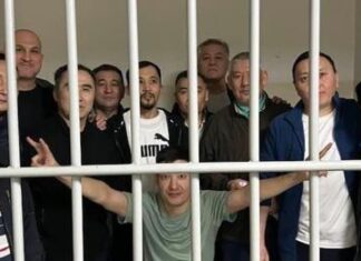 Кемпир-Абад иши: Абактагылар аларга карата кыйноо уланып жатканын айтышууда